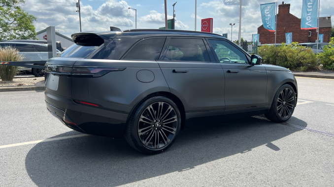 Land Rover Range Rover Velar 3.0 D300 MHEV Belgravia Edition 5dr Auto Diesel Estate - Image 26